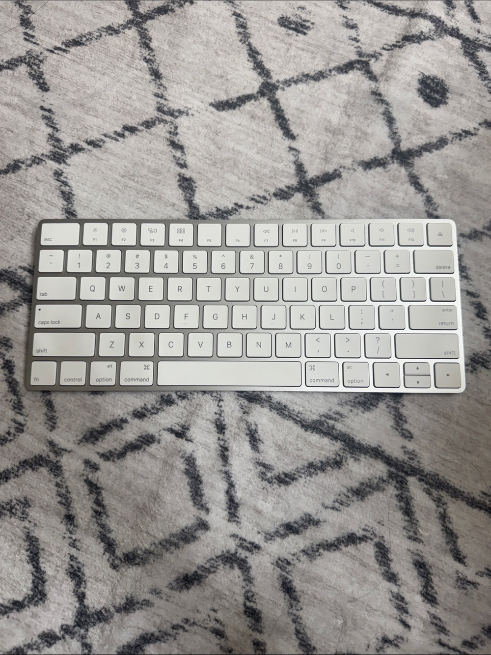 Apple Magic Keyboard Model A1644 - Picture 2 of 3